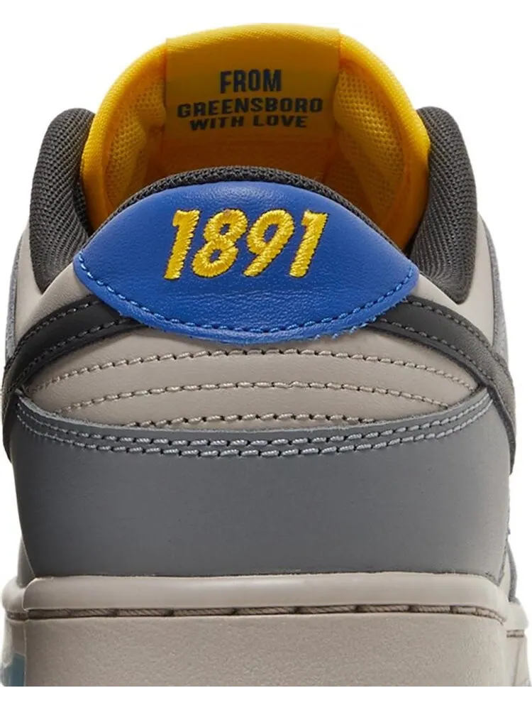 Кроссовки Nike North Carolina A&T State x Dunk Low 'Aggies' — изображение 7 из 8, серый
