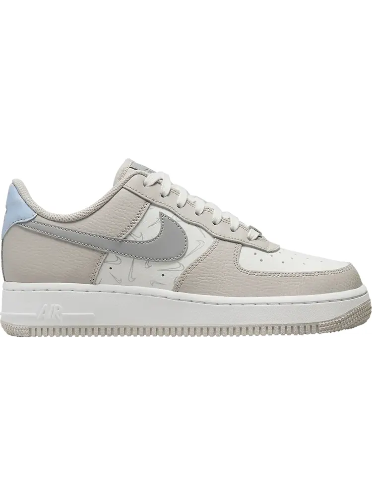 Кроссовки Nike Wmns Air Force 1 '07 'Reflective Swooshes' — изображение 1 из 1, белый