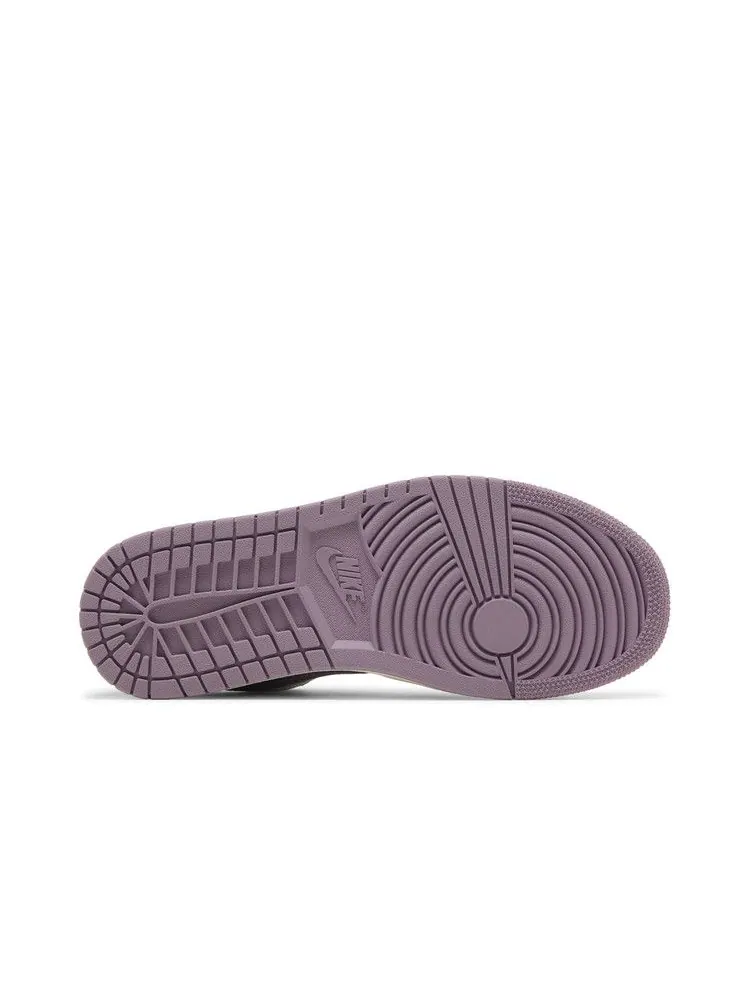 Кроссовки Air Jordan Wmns Air Jordan 1 Low 'International Women's Day' — изображение 5 из 9, фиолетовый/оливковый