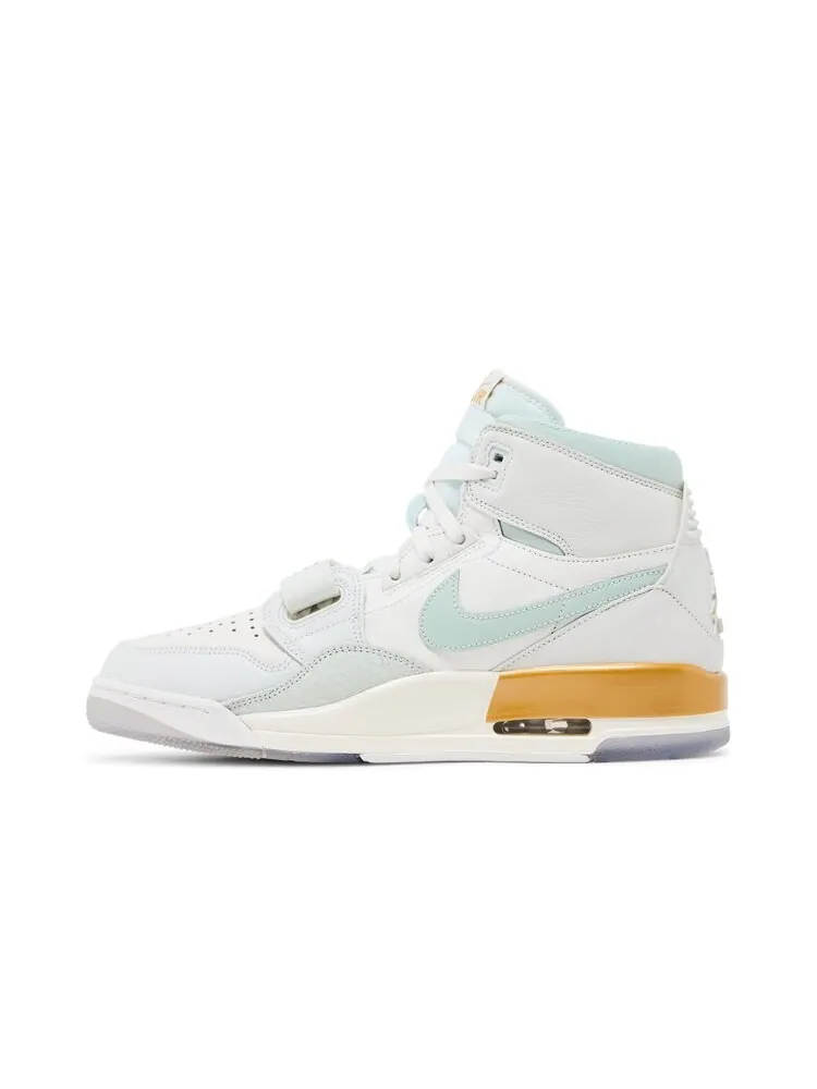 Кроссовки Air Jordan Legacy 312 — изображение 3 из 4, белый