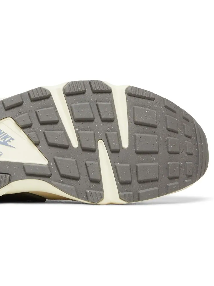 Кроссовки Nike Air Huarache NH 'Coconut Milk' — изображение 5 из 8, белый