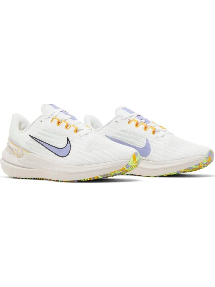 Кроссовки Nike Wmns Air Winflo 9 Premium 'Back In A Wink' — изображение 8 из 8, белый