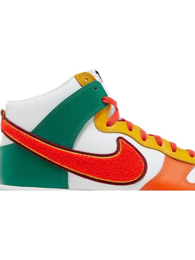 Кроссовки Nike Dunk High 'Chenille Swoosh' — изображение 2 из 8, красный