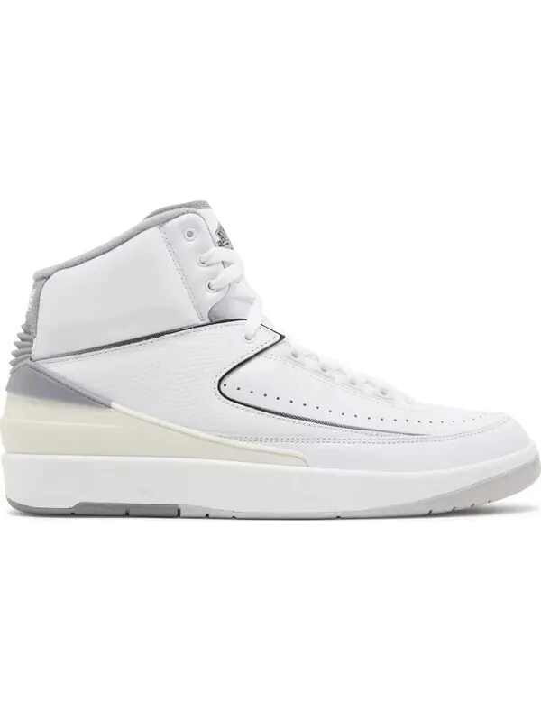 Кроссовки Air Jordan 2 Retro — изображение 3 из 8, белый