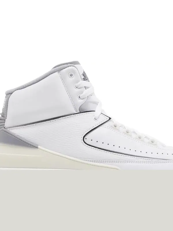 Кроссовки Air Jordan 2 Retro — изображение 4 из 8, белый
