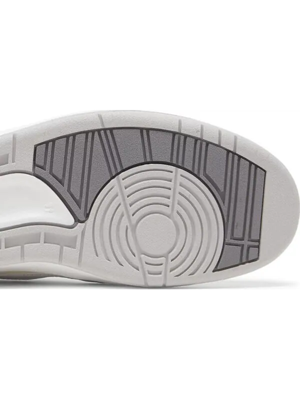 Кроссовки Air Jordan 2 Retro — изображение 7 из 8, белый