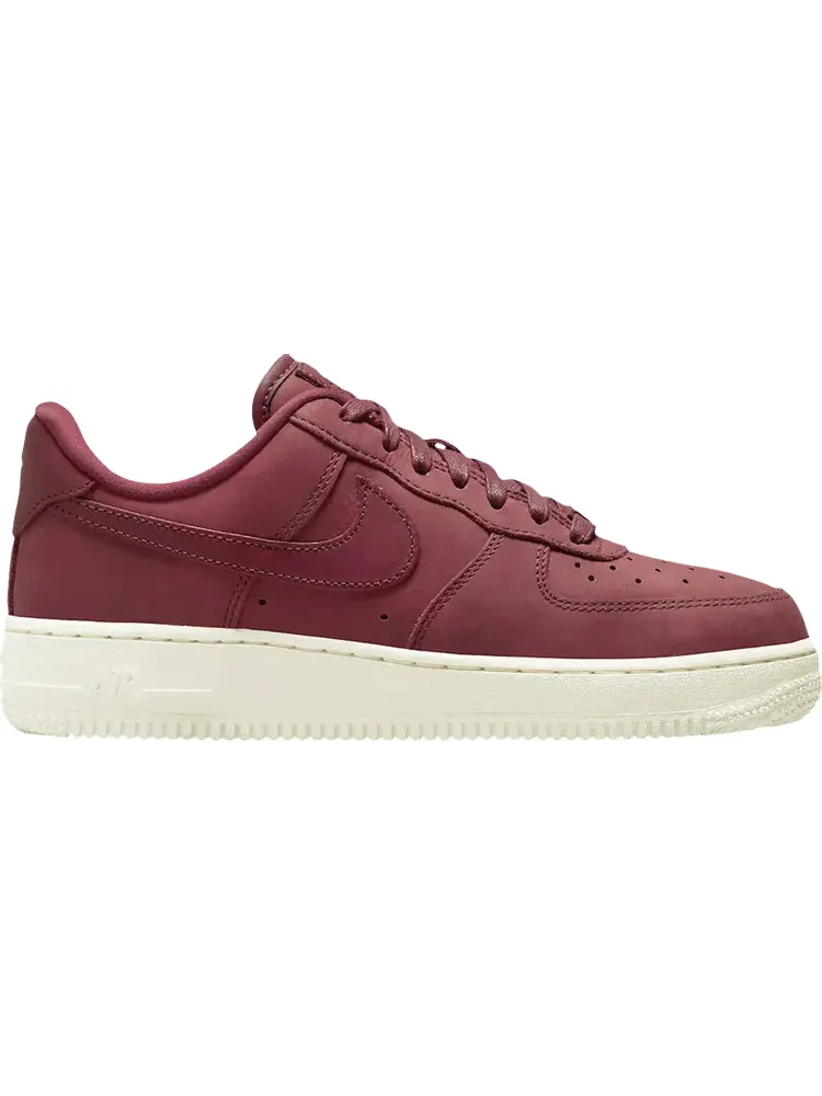Кроссовки Nike Wmns Air Force 1 Premium 'Team Red' — изображение 1 из 1, красный