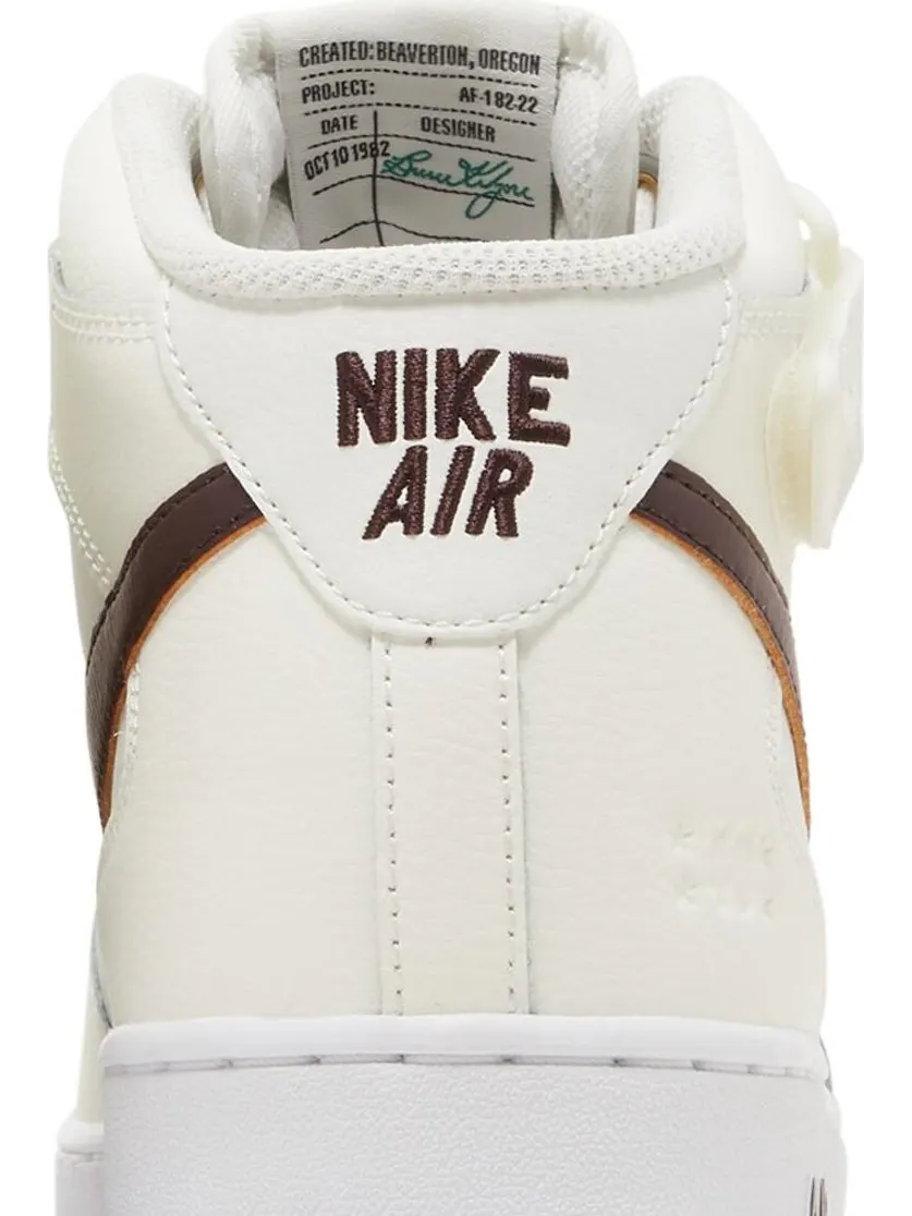 Кроссовки Nike Air Force 1 Mid '07 LV8 '40th Anniversary - Sail Brown Basalt' — изображение 7 из 8, белый