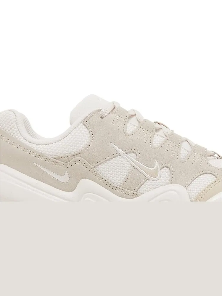 Кроссовки Wmns Tech Hera 'Light Orewood Brown' — изображение 2 из 4, белый