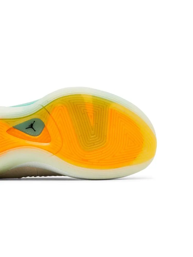 Кроссовки Air Jordan Luka 1 Next Nature — изображение 5 из 8, светлый коричневый