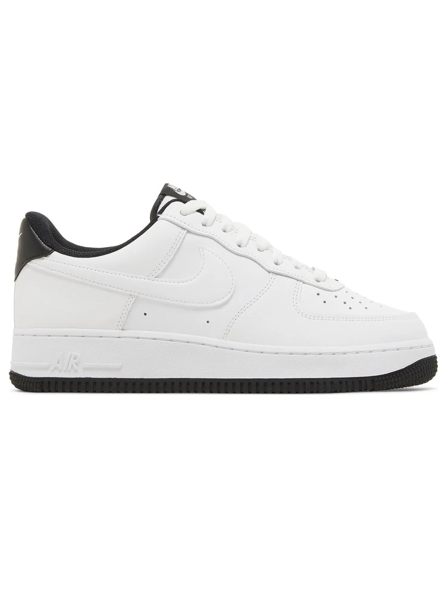 Кроссовки Nike Air Force 1 '07 LV8 'White Black' — изображение 1 из 8, белый