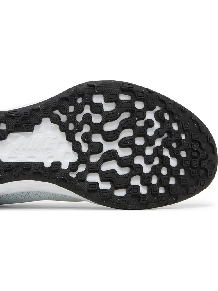 Кроссовки Nike Revolution 6 Next Nature 'Pure Platinum Volt' — изображение 5 из 8, серый
