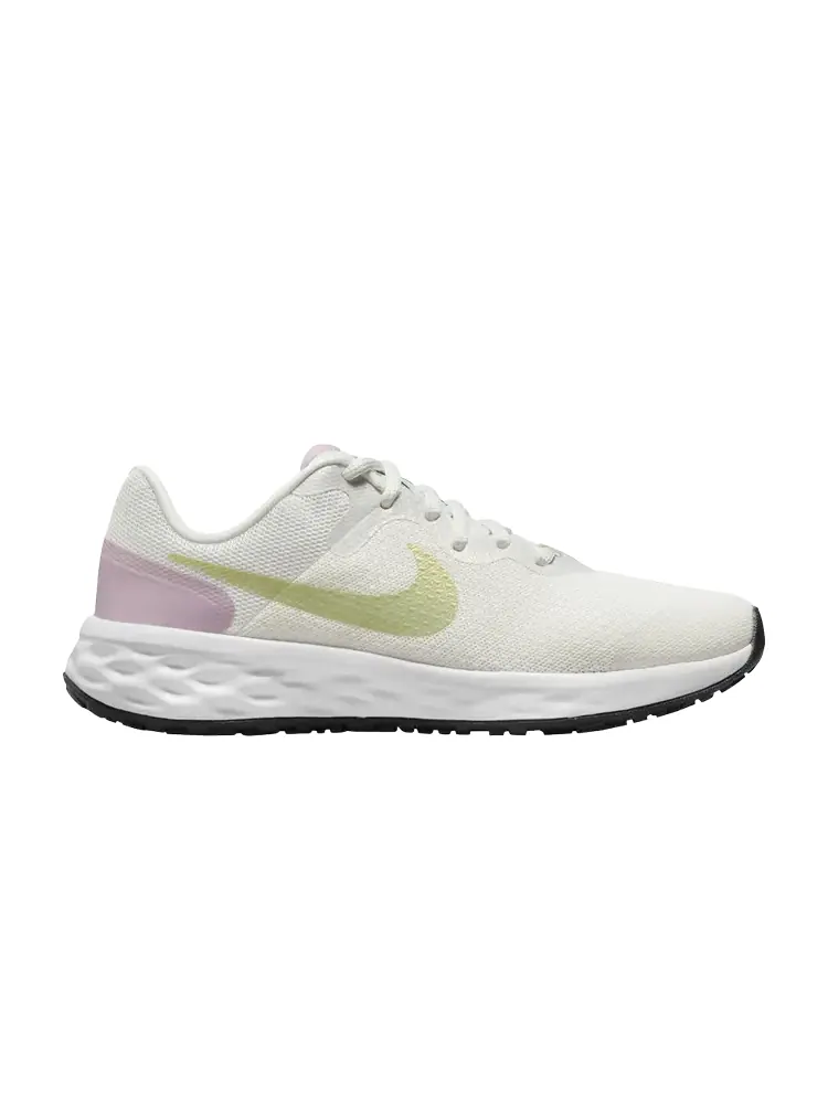 Кроссовки Nike Revolution 6 Next Nature SE GS — изображение 1 из 1, белый