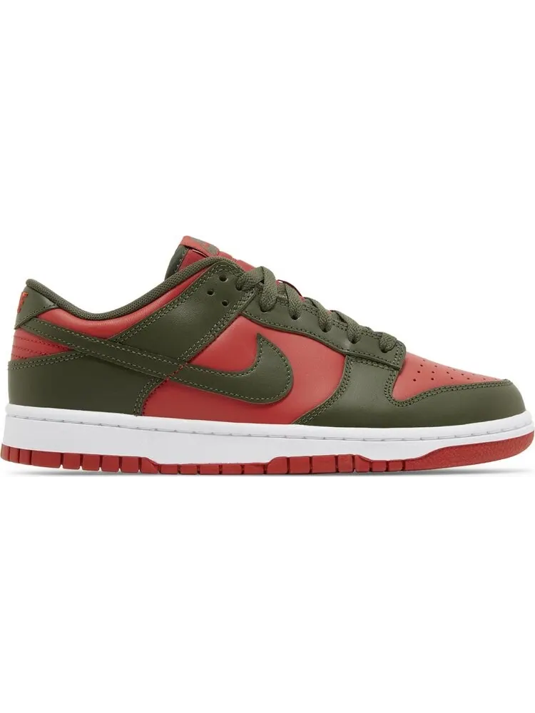 Кроссовки Dunk Low 'Cargo Khaki Mystic Red' — изображение 1 из 4, зеленый