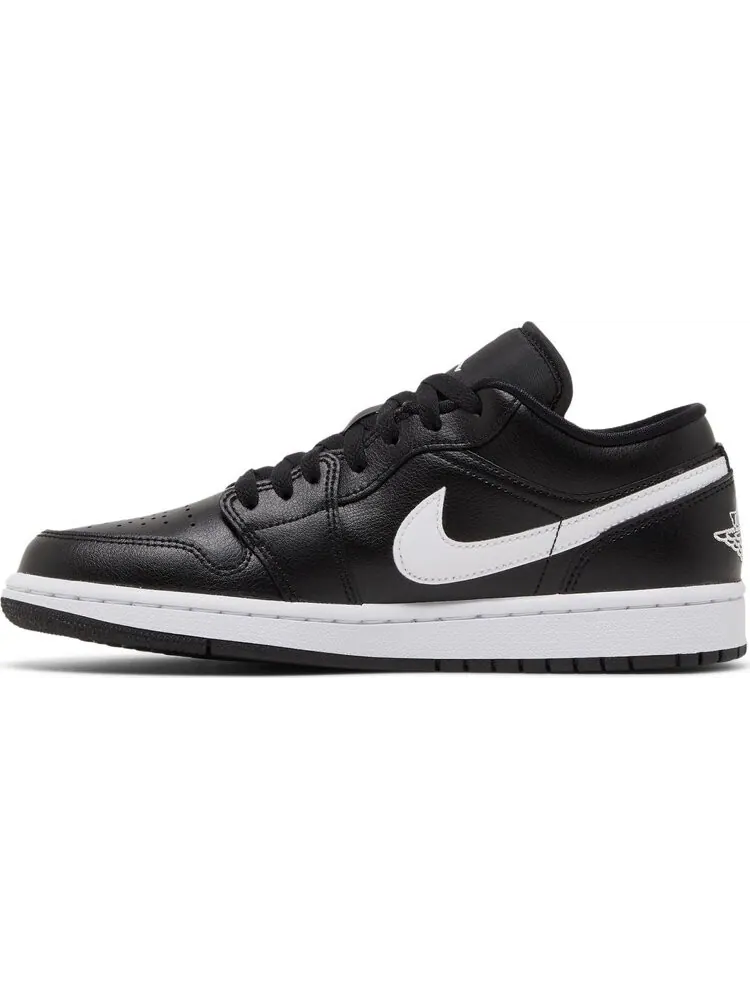 Кроссовки Wmns Air Jordan 1 Low 'Black White' — изображение 3 из 4, черный