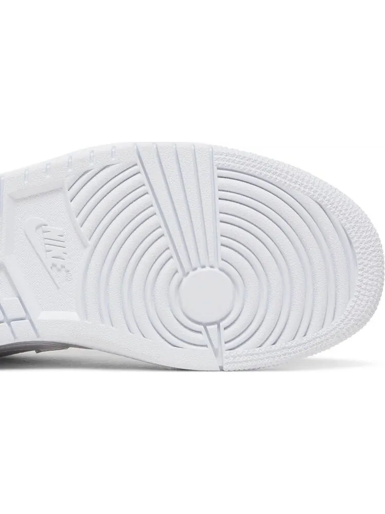 Кроссовки Wmns Air Jordan 1 Low Triple White — изображение 5 из 8, белый