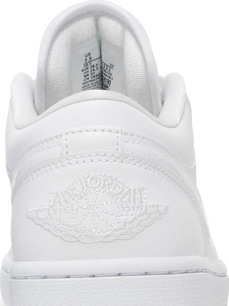 Кроссовки Wmns Air Jordan 1 Low Triple White — изображение 7 из 8, белый