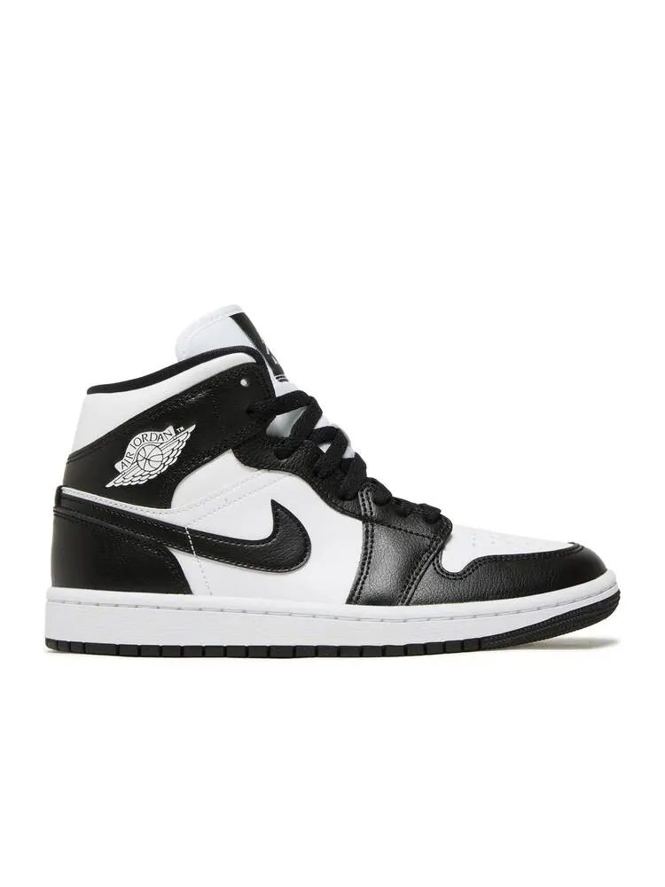 Кроссовки WMNS AIR JORDAN 1 MID 'PANDA' — изображение 1 из 4, белый