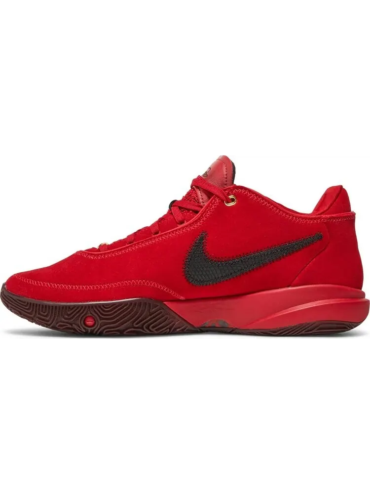 Кроссовки Liverpool F.C. x LeBron 20 EP — изображение 3 из 4, красный