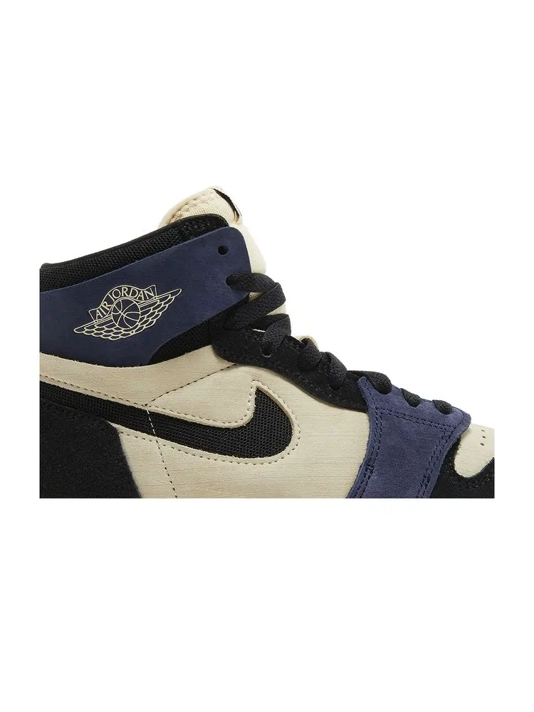 Кроссовки Wmns Air Jordan 1 High Zoom Comfort 2 'Blackened Blue' — изображение 2 из 8, синий