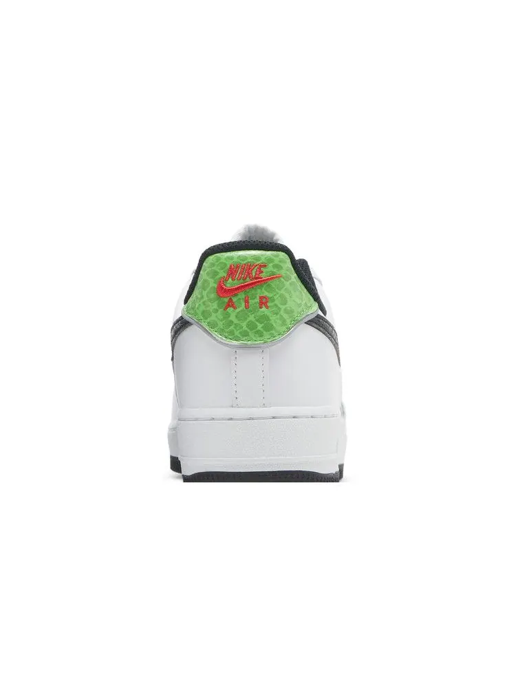 Кроссовки Nike Wmns Air Force 1 '07 LX 'Just Do It - Snakeskin' — изображение 8 из 9, белый/черный/белый