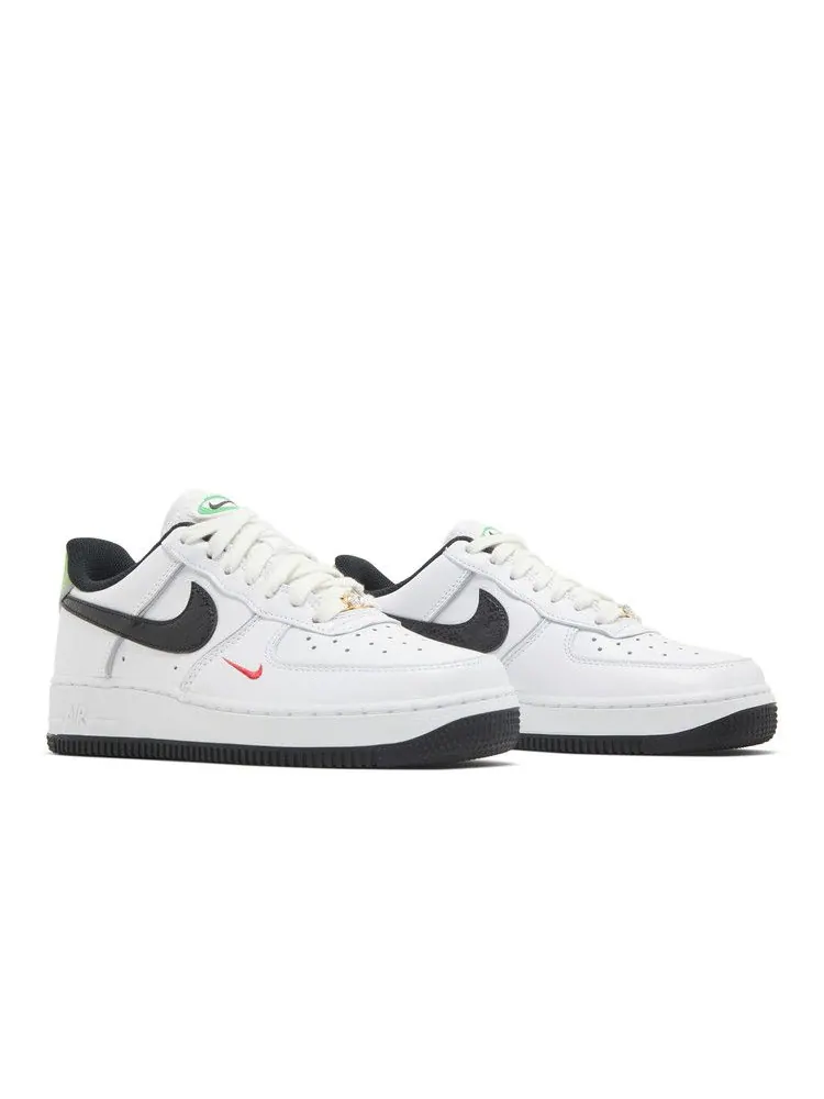Кроссовки Nike Wmns Air Force 1 '07 LX 'Just Do It - Snakeskin' — изображение 9 из 9, белый/черный/белый