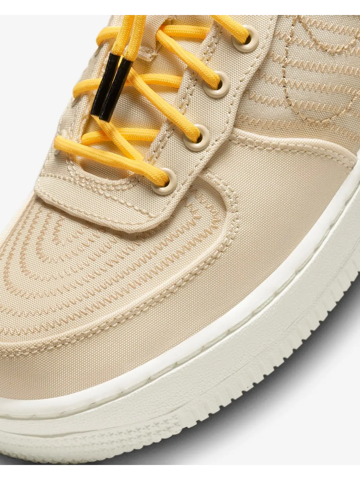 Кроссовки Nike Air Force 1 LV8 3 Big Kids' — изображение 6 из 8, бежевый/мультиколор
