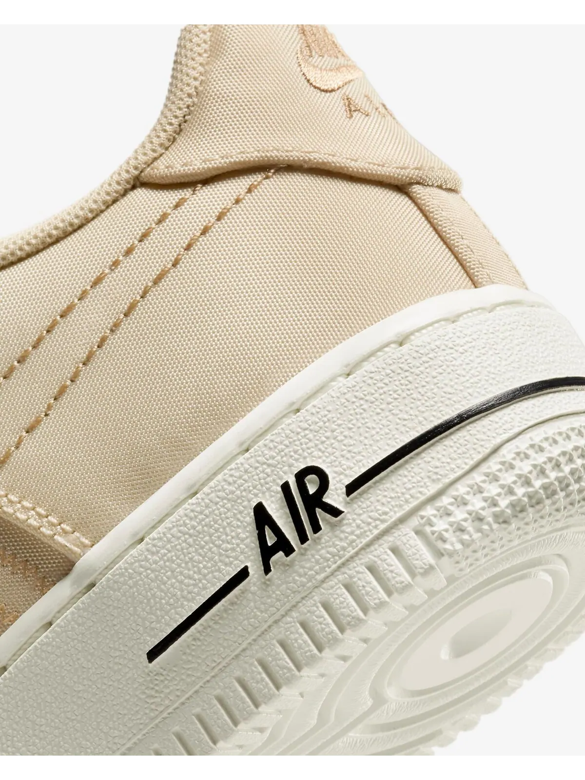 Кроссовки Nike Air Force 1 LV8 3 Big Kids' — изображение 8 из 8, бежевый/мультиколор