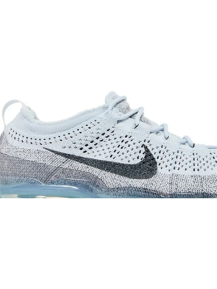 Кроссовки Air VaporMax 2023 Flyknit 'Pure Platinum Anthracite' — изображение 2 из 4, серый