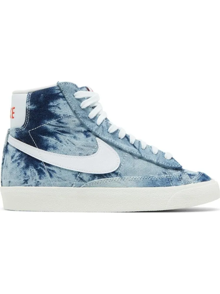 Кроссовки Nike Wmns Blazer Mid '77 'Washed Denim' — изображение 1 из 8, синий
