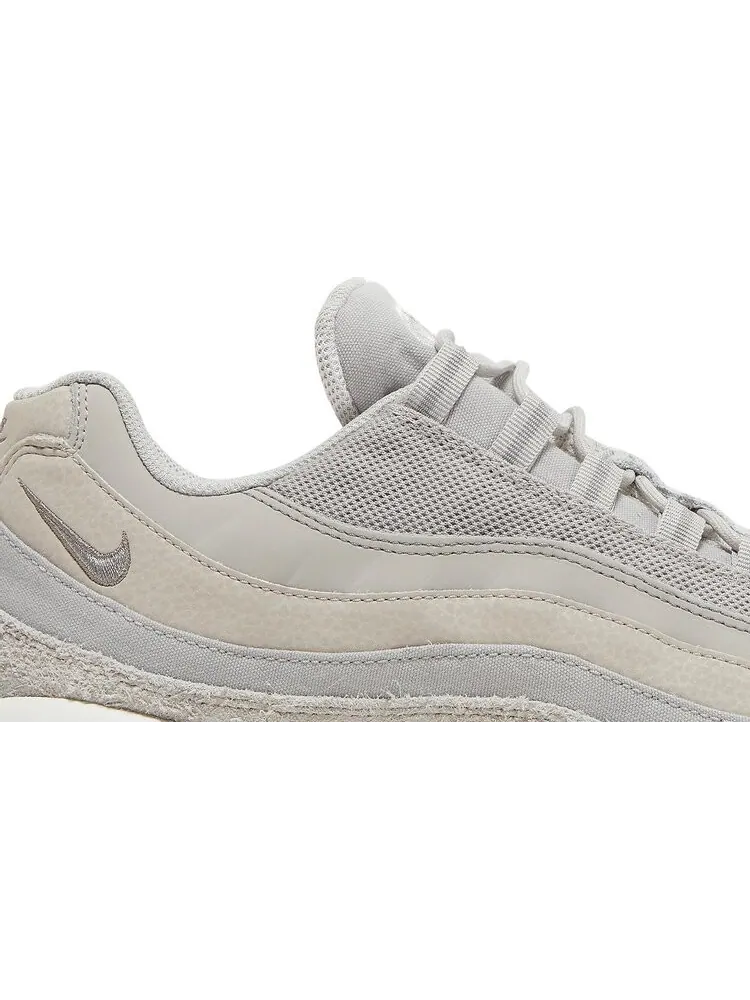 Кроссовки Nike Air Max 95 SE 'Cobblestone' — изображение 2 из 8, коричневый