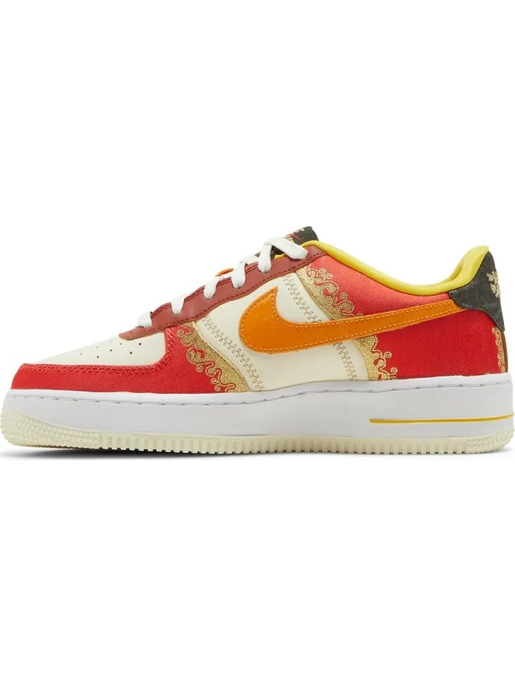 Кроссовки Nike Force 1 '07 Premium GS 'Little Accra' — изображение 3 из 8, красный