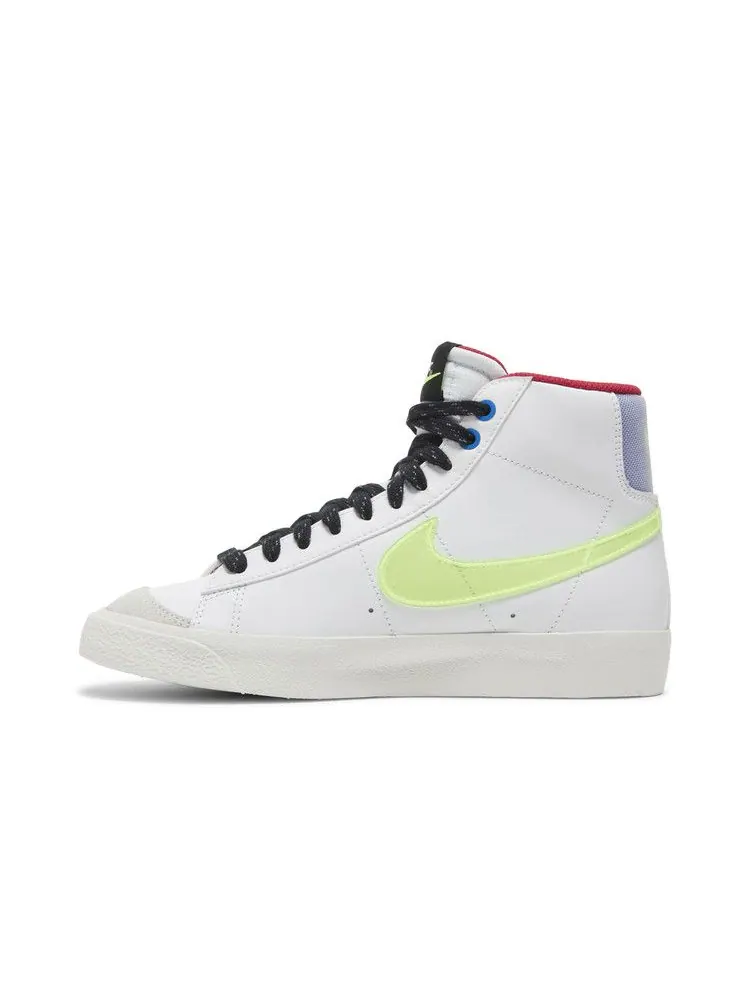 Кроссовки Nike Blazer Mid '77 GS 'White Volt Royal' — изображение 4 из 9, белый