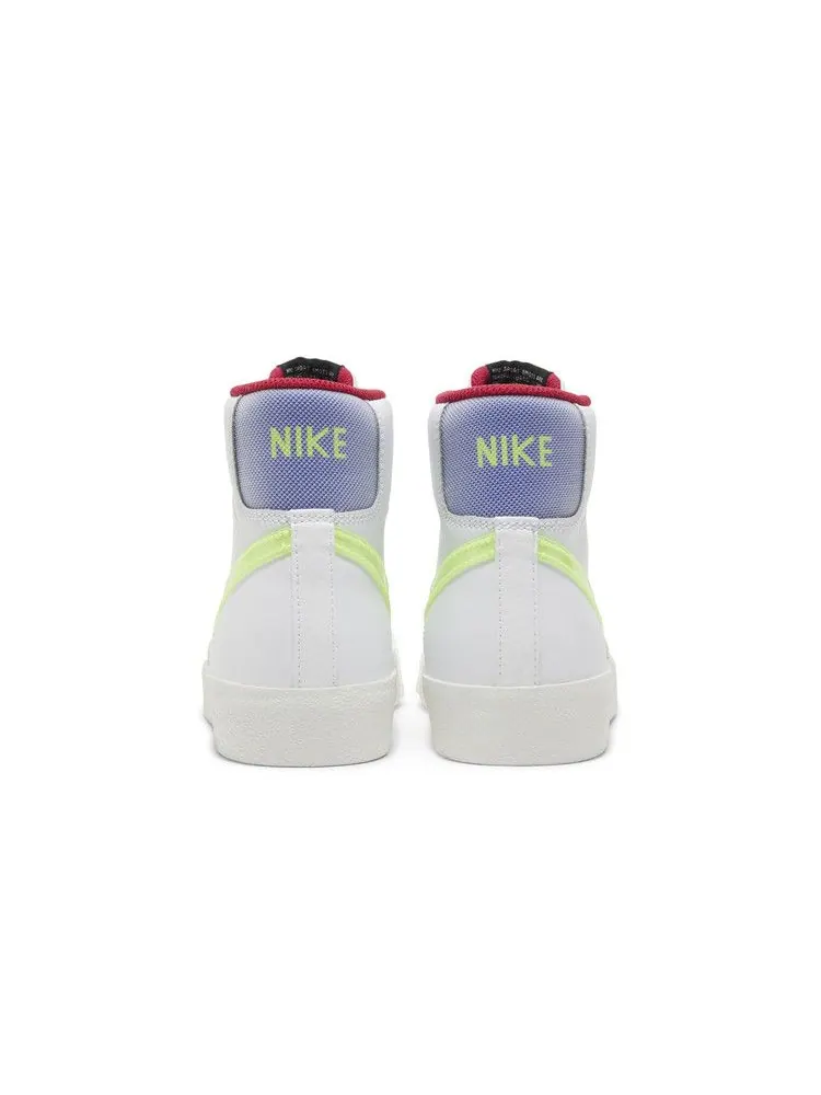 Кроссовки Nike Blazer Mid '77 GS 'White Volt Royal' — изображение 7 из 9, белый