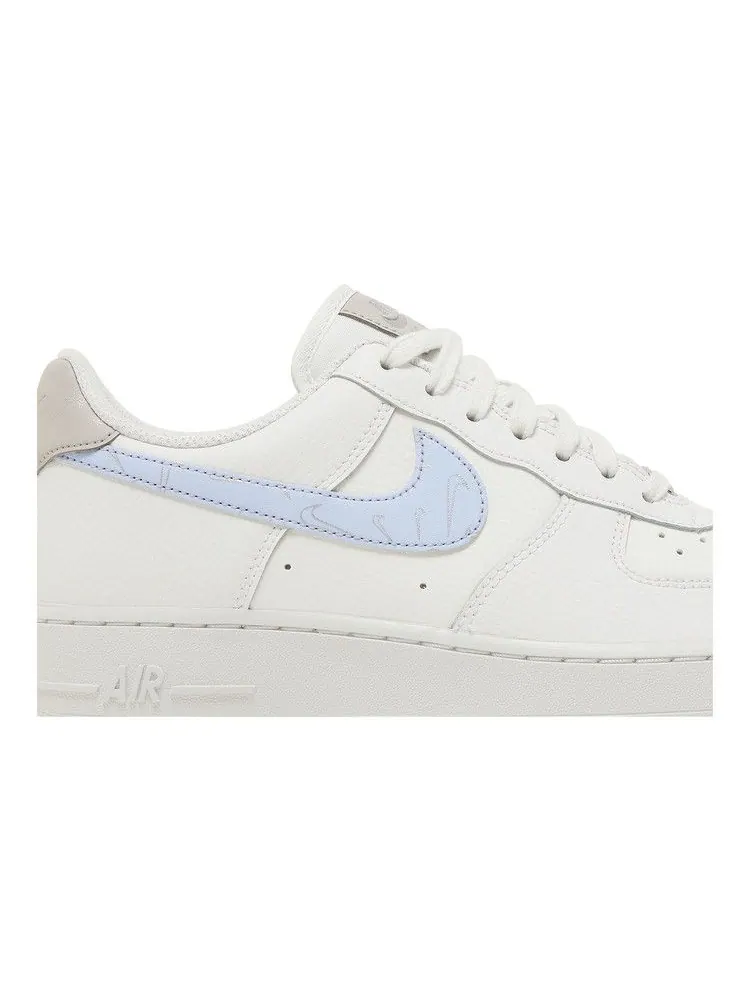 Кроссовки Nike Wmns Air Force 1 '07 'Reflective Mini Swoosh' — изображение 3 из 9
