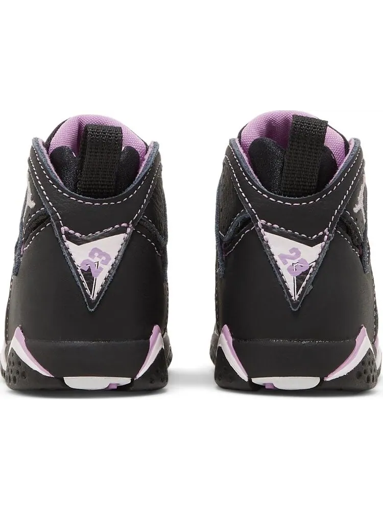 Кроссовки Air Jordan 7 Retro TD Barely Grape — изображение 6 из 8, черный