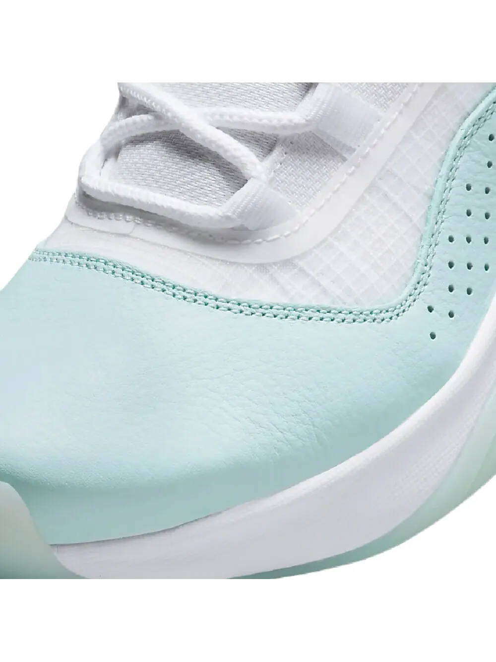 Кроссовки Nike Air Jordan 11 CMFT Low — изображение 8 из 9, белый