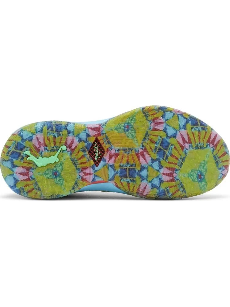 Кроссовки LeBron 20 GS 'Kaleidoscope' — изображение 4 из 4, зеленый