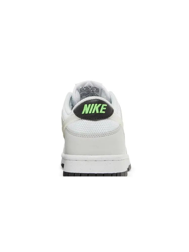 Кроссовки Nike Dunk Low GS 'Glitch Swoosh' — изображение 8 из 9, черный/белый