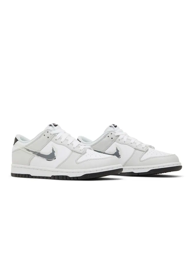 Кроссовки Nike Dunk Low GS 'Glitch Swoosh' — изображение 9 из 9, черный/белый