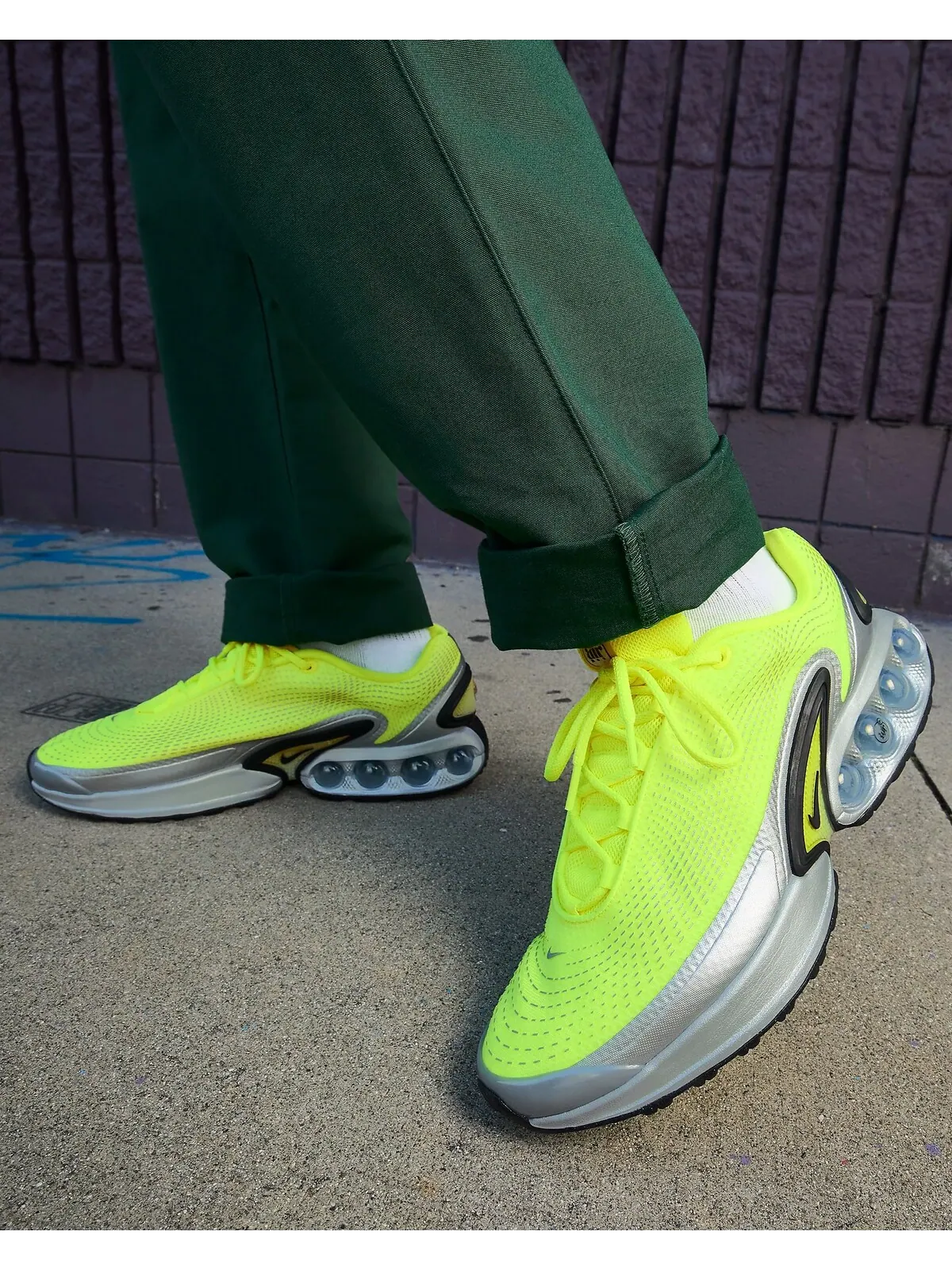 Кроссовки Nike Air Max Dn 'Volt' — изображение 9 из 10, желтый
