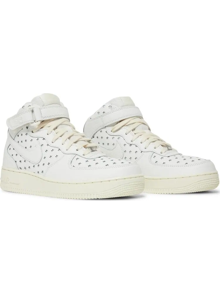 Женские кроссовки Nike Air Force 1 Mid 'Cut Out Stars' — изображение 8 из 8, белый