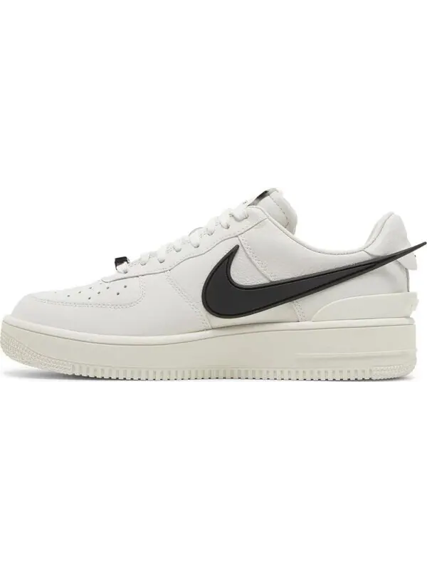 Кроссовки Nike Air Force 1 Low x AMBUSH — изображение 3 из 8, белый