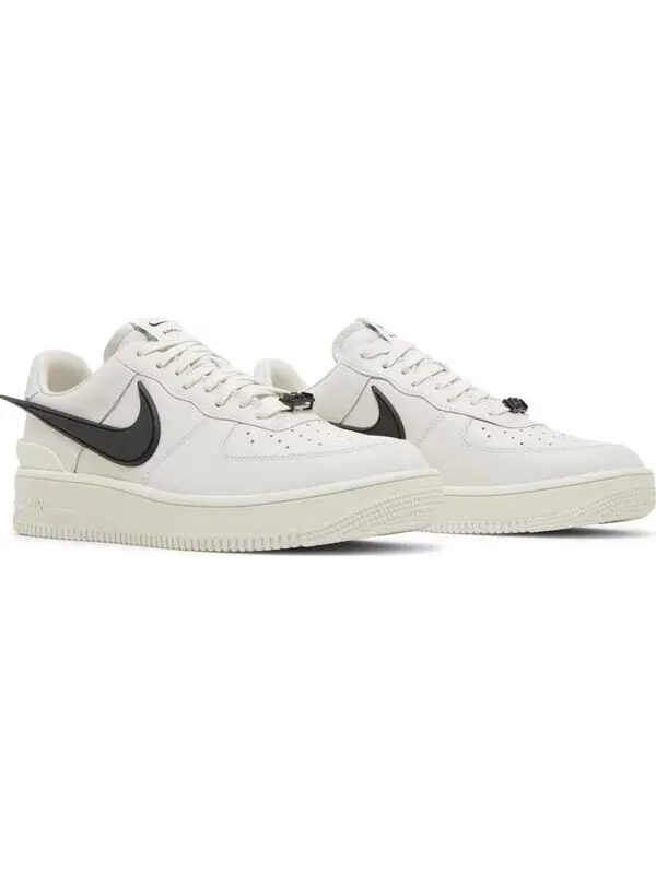 Кроссовки Nike Air Force 1 Low x AMBUSH — изображение 4 из 8, белый