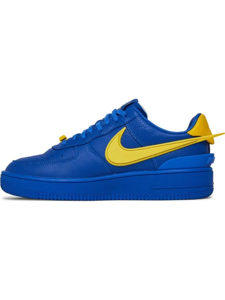 Кроссовки Nike AMBUSH x Air Force 1 Low 'Game Royal' — изображение 3 из 8, синий