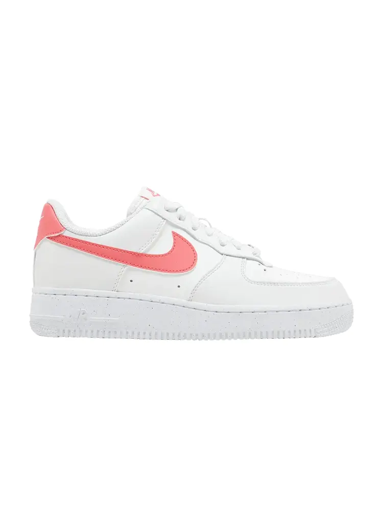 Кроссовки Nike Wmns Air Force 1 '07 SE Next Nature 'White Sea Coral' — изображение 1 из 9