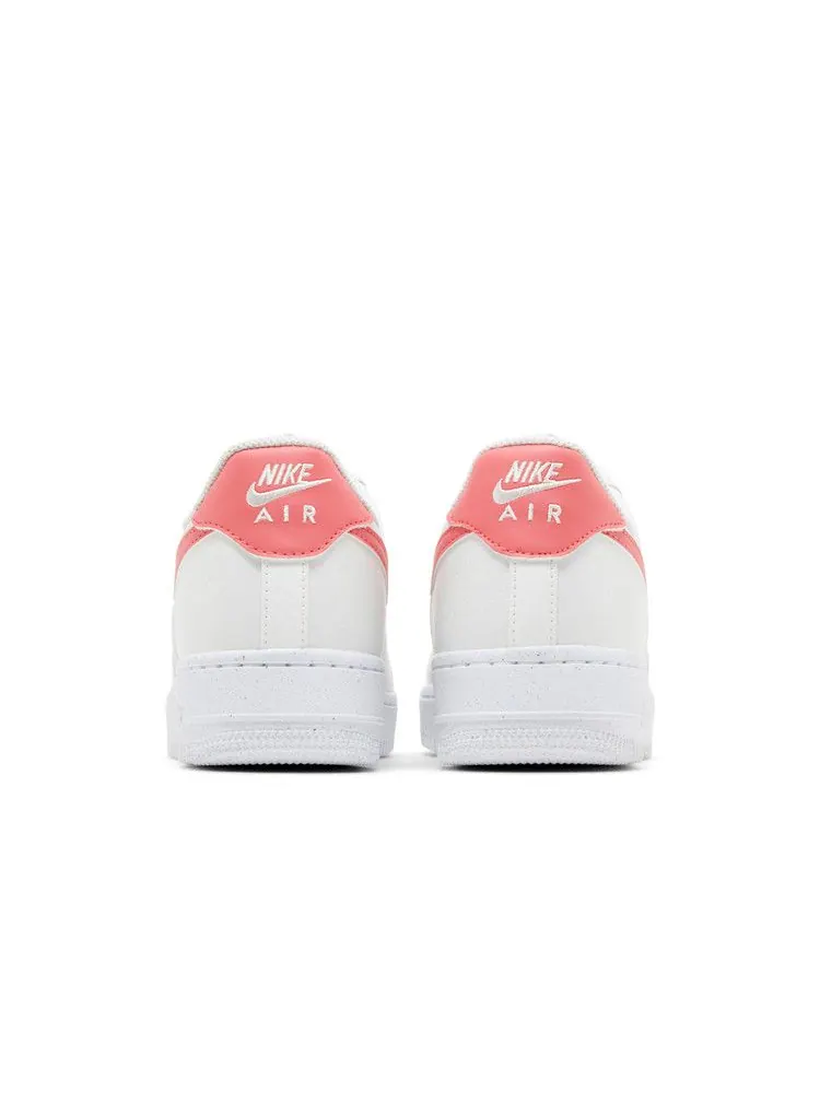 Кроссовки Nike Wmns Air Force 1 '07 SE Next Nature 'White Sea Coral' — изображение 7 из 9