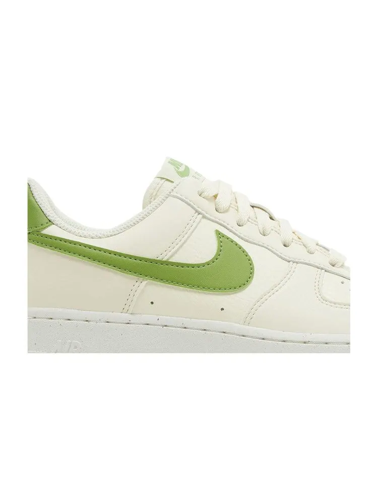 Кроссовки Nike Wmns Air Force 1 '07 SE Next Nature 'Coconut Milk Chlorophyll' — изображение 3 из 9, черный