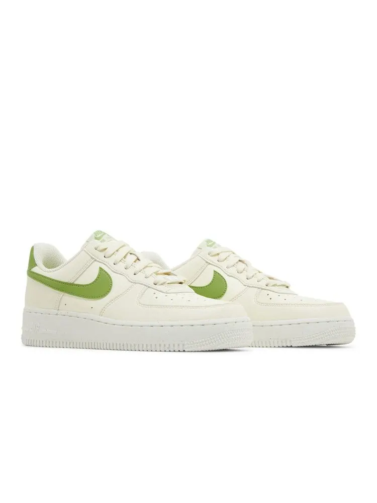 Кроссовки Nike Wmns Air Force 1 '07 SE Next Nature 'Coconut Milk Chlorophyll' — изображение 9 из 9, черный