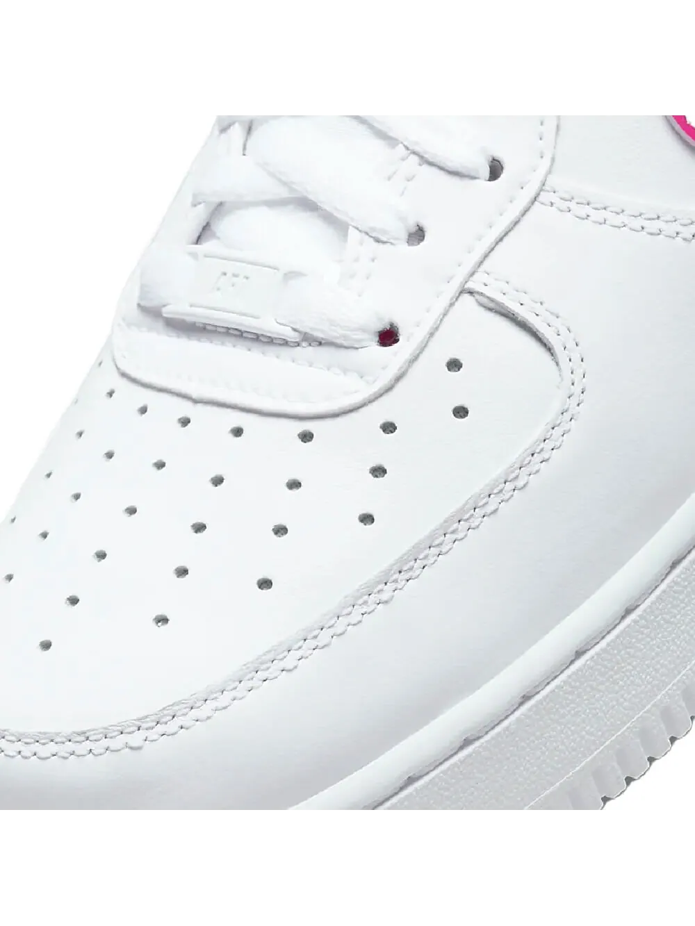 Кроссовки Nike Air Force 1 07 LX — изображение 7 из 11, белый/розовый